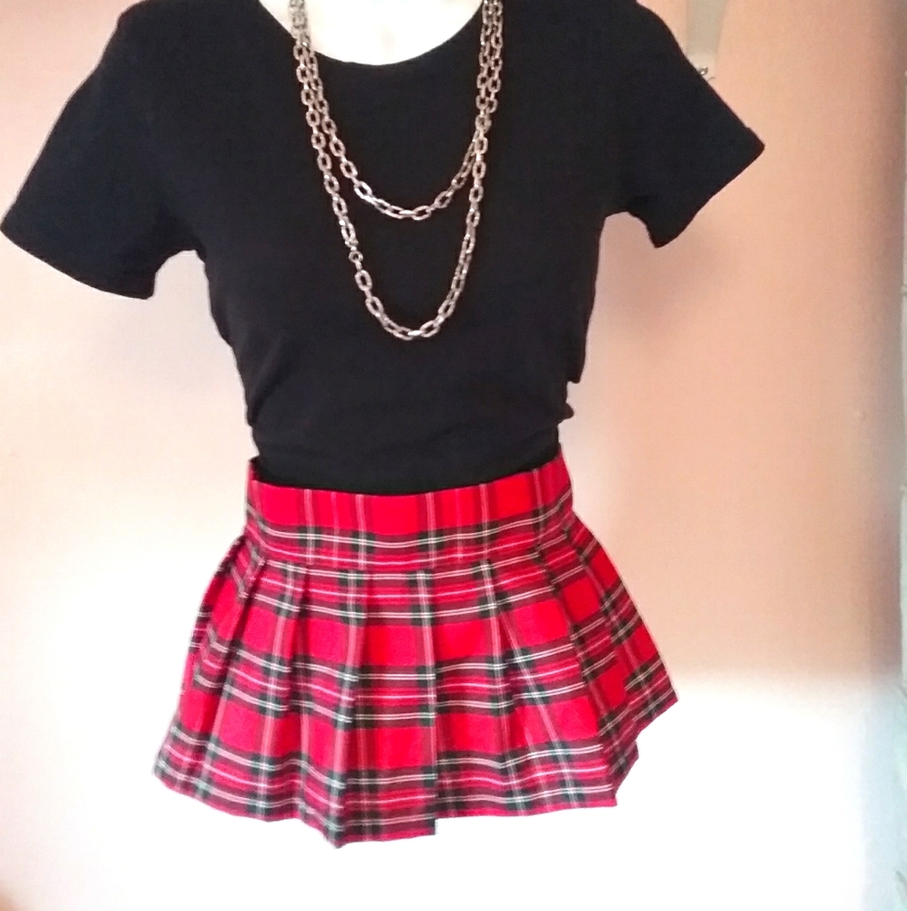 Plaid mini skirt